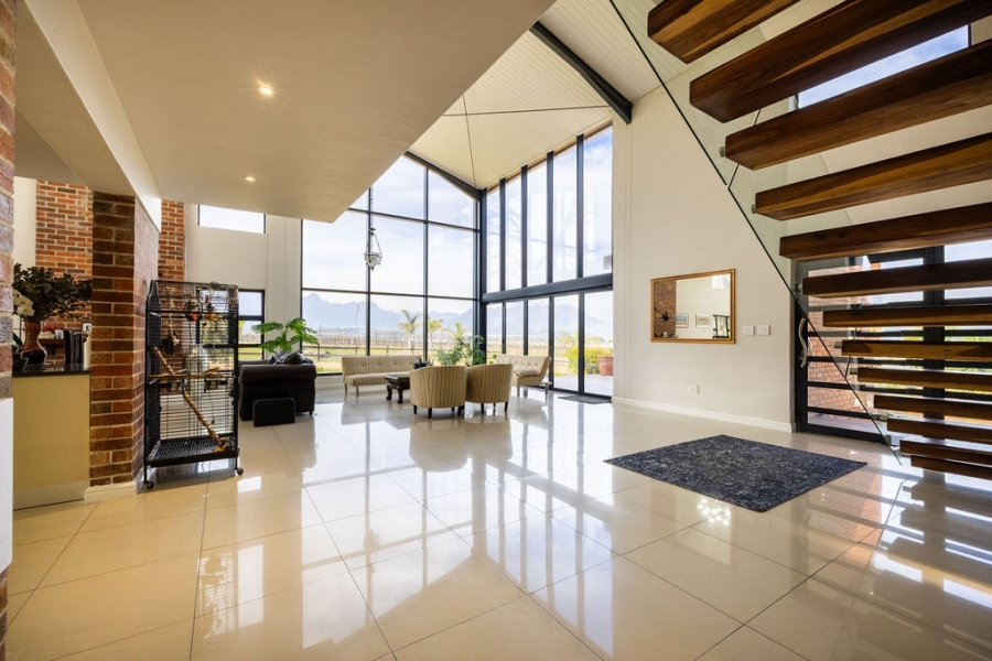 6 Bedroom Property for Sale in Stellenbosch Farms Western Cape